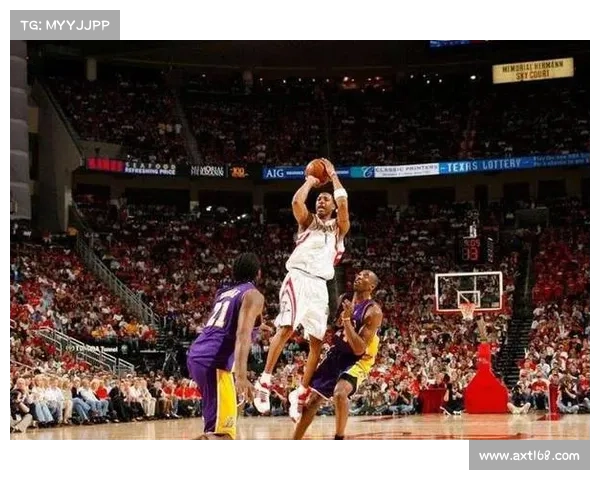 NBA老照片:18年前的麦迪时刻 这些画面你是否还记得? NBA老照片:18年前的麦迪时刻 这些画面你是否还记得?